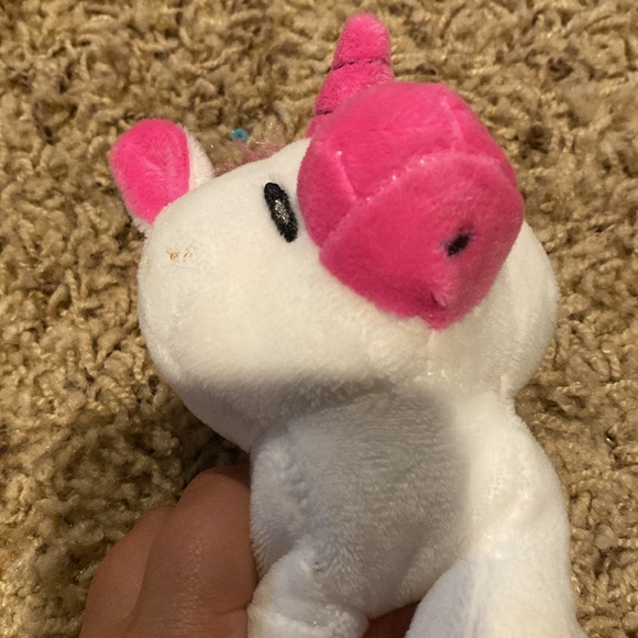 Rainbow sherbet scented unicorn key chain - Picture 3 of 3